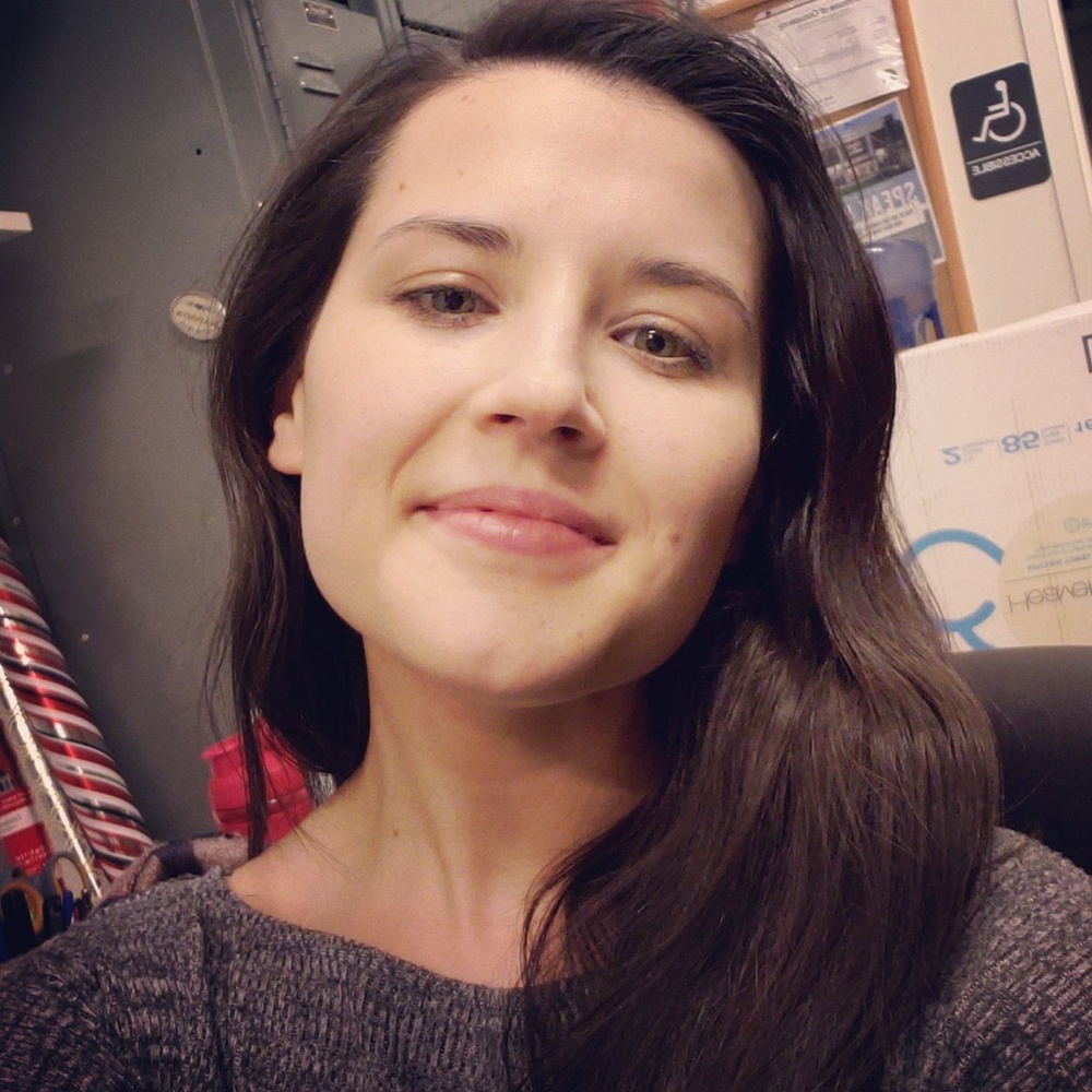 Meet your Posher, Caitlyn